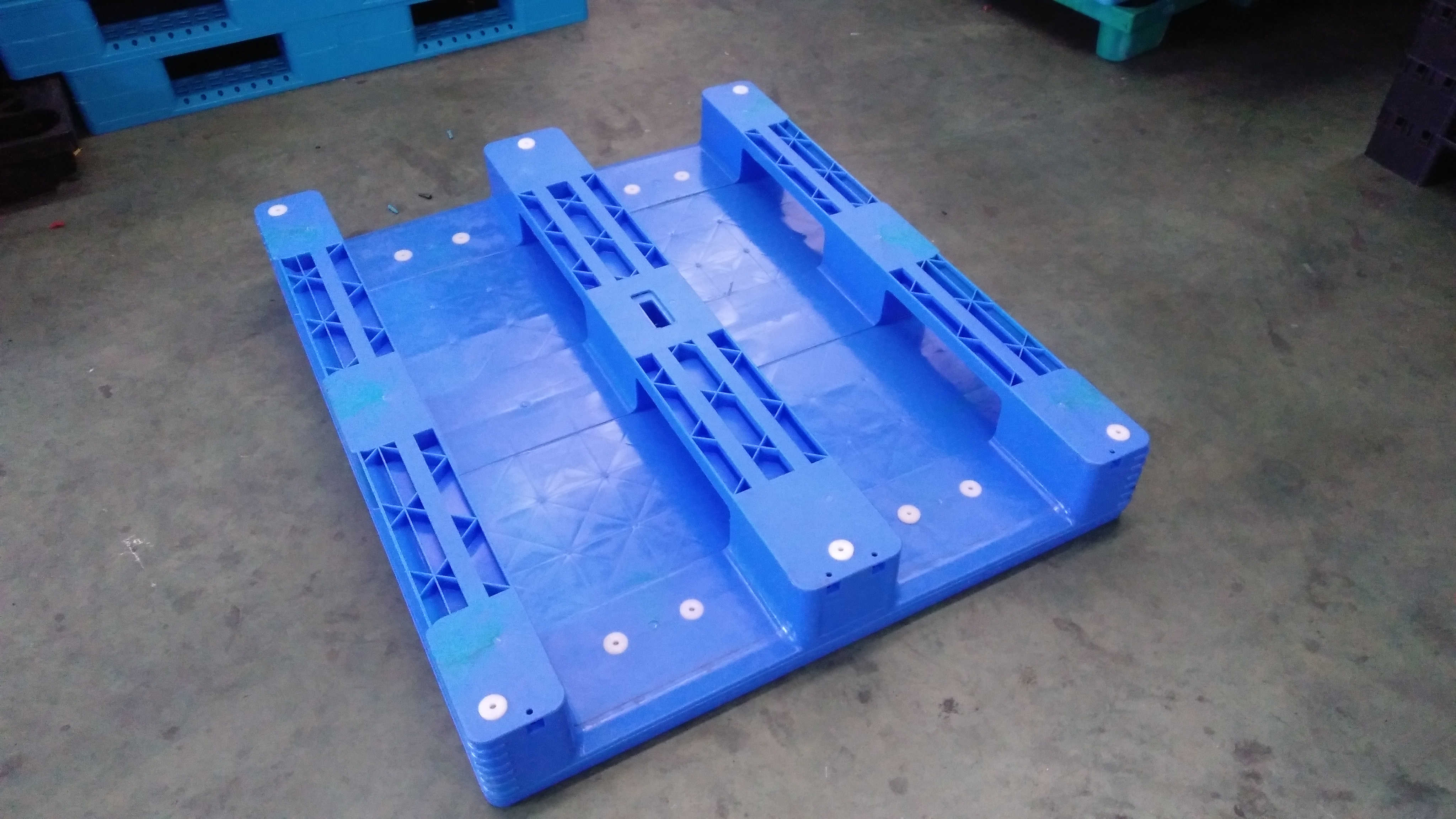 焊接塑料托盘的发展前景(图4) IMG_20160827_162735.jpg